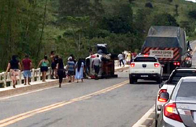 BR 101 - Identificadas às vítimas fatais, feridos e veículos envolvidos em grave acidente na Ponte da Prainha