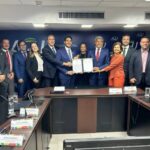 Jerônimo firma acordo com AGU e MEC e acerta novo repasse de precatórios do Fundef para a Bahia