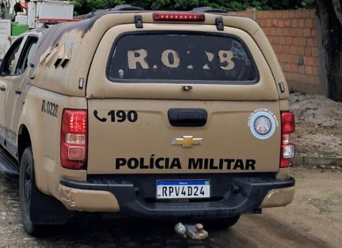 Itabela - Polícia Militar recupera veículos roubados e apreende arma em zona rural
