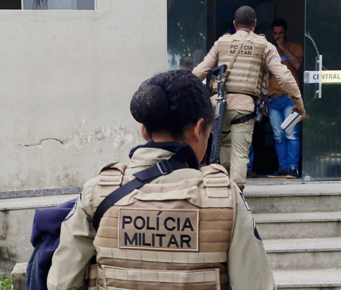 Eunápolis - PM realiza duas ações contra o tráfico e faz apreenção de drogas