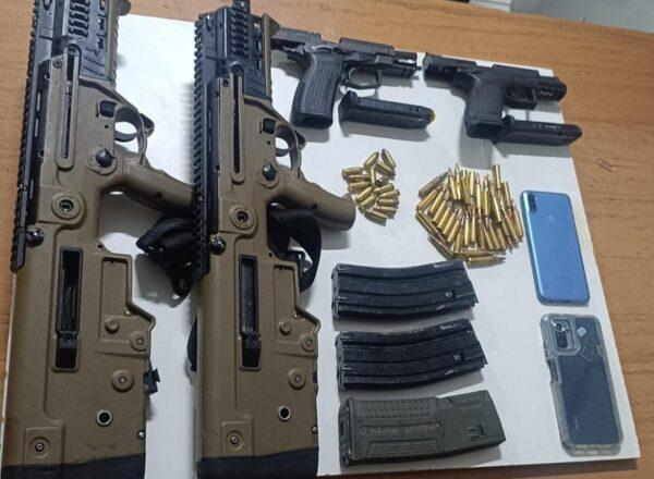 Porto Seguro - Ação integrada termina com 04 mortos e apreensão de fuzis, pistolas e munições